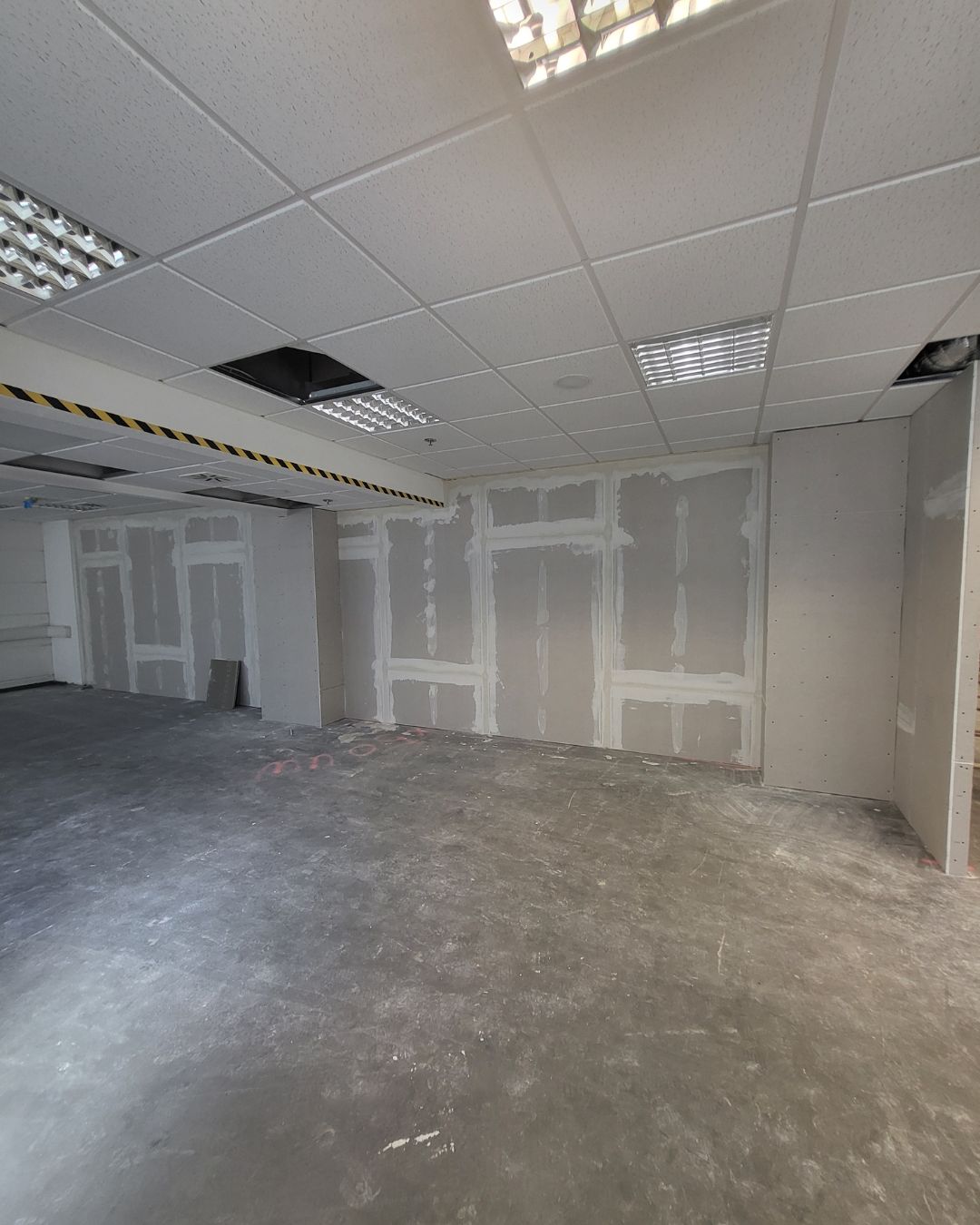 Iverbau Concept 15 (10) PROJEKTREFERENZ CAFÉ RÖSTEREI – BERLIN